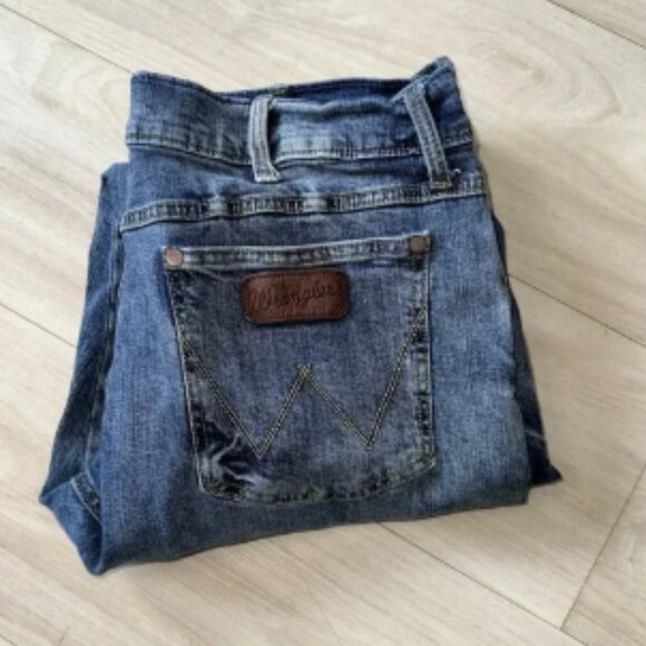 Wrangler Retro Jeans Mens 34x31 Denim Slim Boot Western Cowboy EUC Medium Wash - Picture 1 of 8